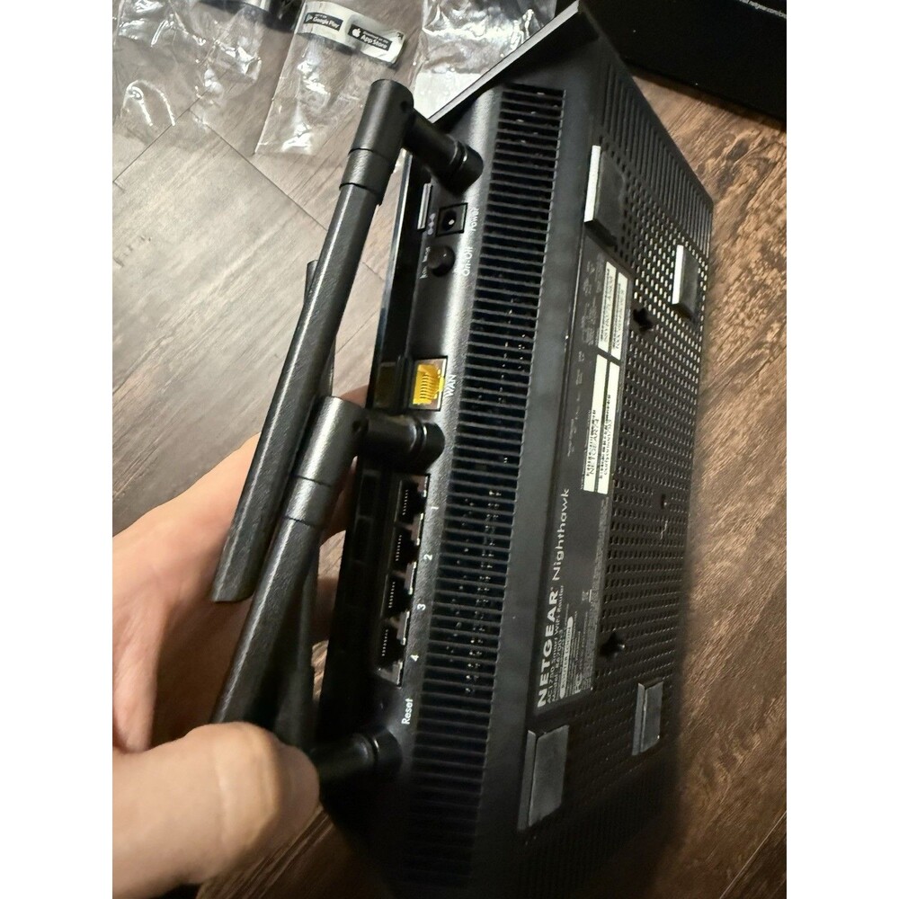 NETGEAR Nighthawk R6700 Smart Wi-Fi Router AC1750 Wireless Speed - Black Inbox - Picture 3 of 5